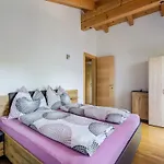 Near Gondola In Tyrol Apartamento *