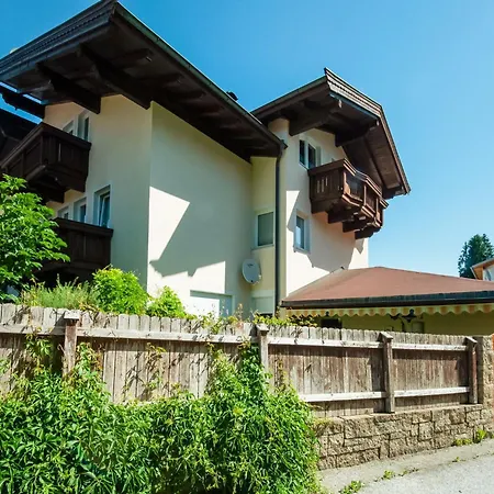 Near Gondola In Tyrol Apartamento